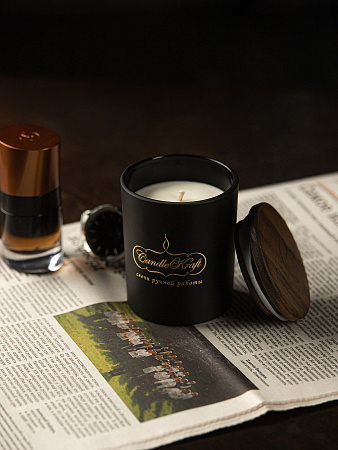 Свеча ароматическая CandleKraft Woodsmoke &amp; Leather Gentle Aroma black &quot;Древесный дым и Кожа&quot; от Мастерской уюта CandleKraft